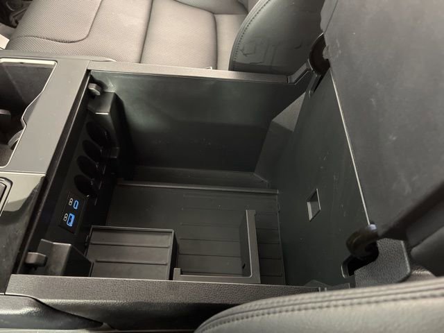 Used 2023 Toyota Tundra SR5 w/ SR5 Premium Package AWD/4WD image 28