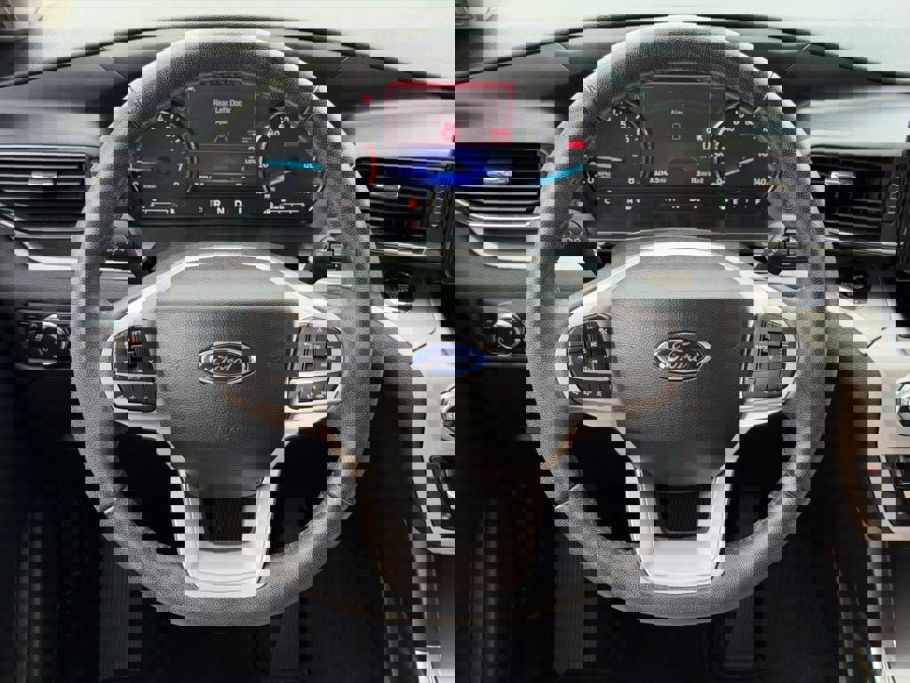 Certified 2022 Ford Explorer XLT w/ Equipment Group 202A image 29