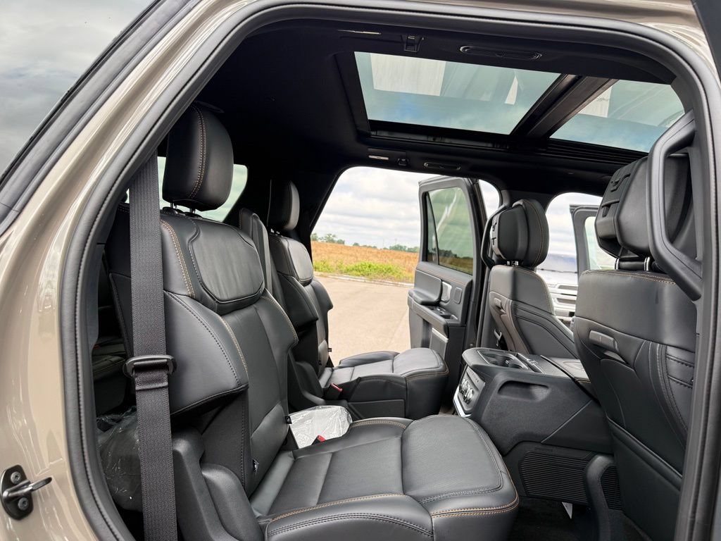 New 2027 Ford Expedition Tremor w/ Driver's Package AWD/4WD image 22