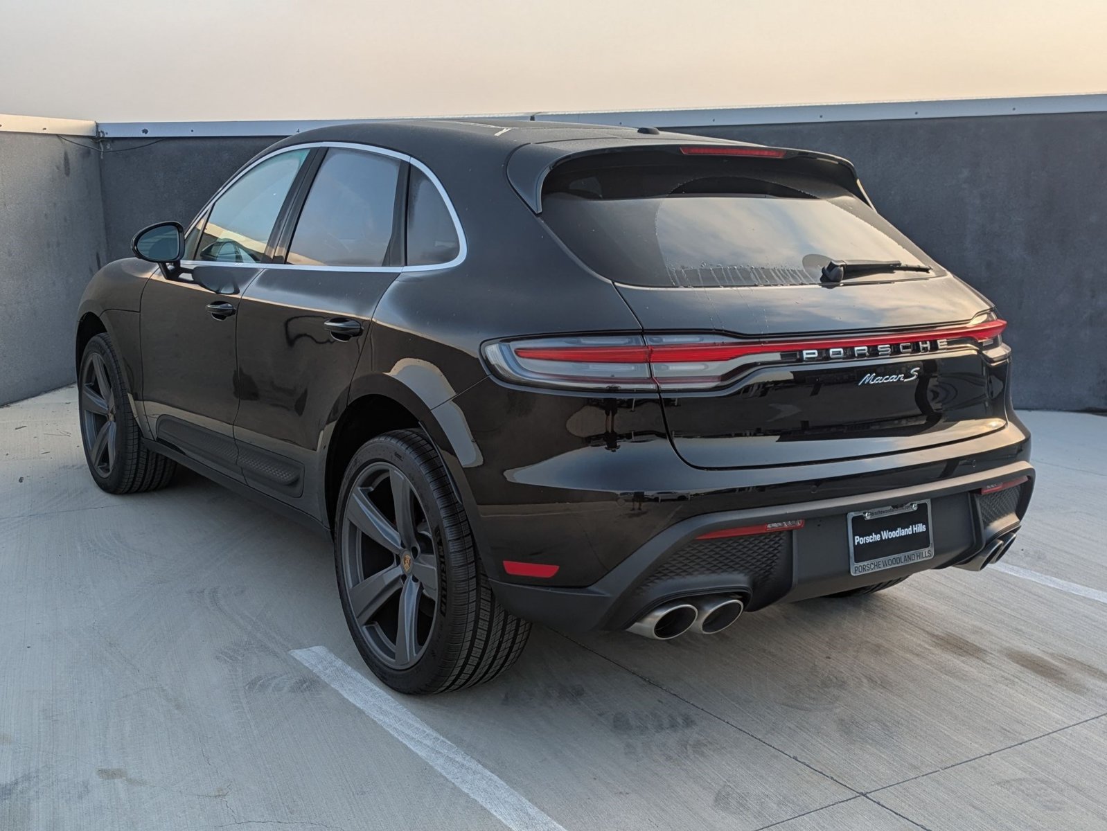 Certified 2025 Porsche Macan S AWD/4WD video 3