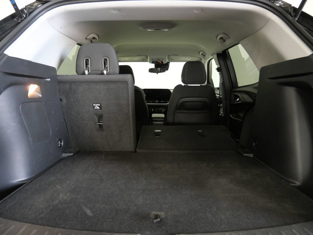 Used 2025 Chevrolet TrailBlazer LT FWD image 26
