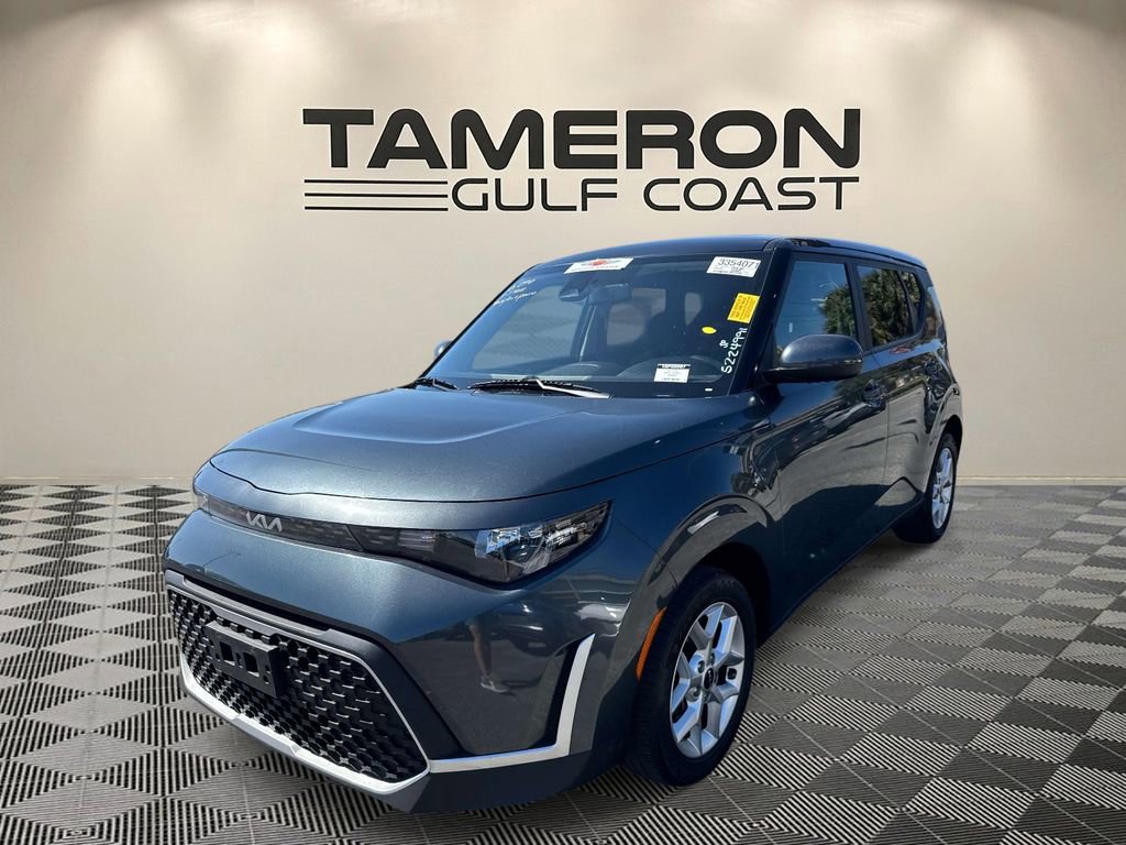 Used 2023 Kia Soul LX w/ LX Technology Package image 3