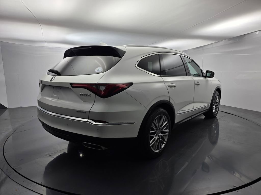 Used 2024 Acura MDX SH-AWD w/ Advance Package image 4