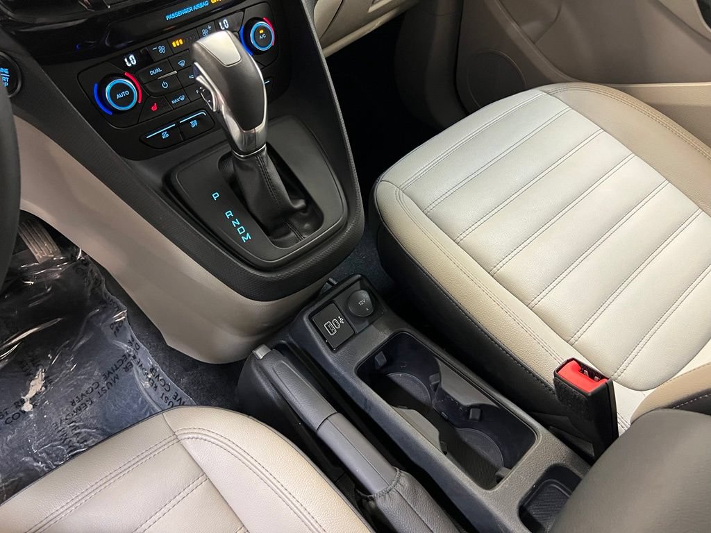 Used 2023 Ford Transit Connect Titanium FWD image 25
