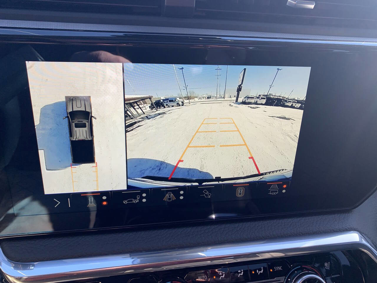 Used 2025 GMC Sierra 2500 Denali w/ Denali Reserve Package image 17