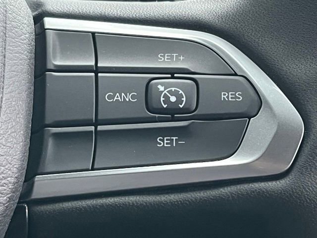 Used 2023 Jeep Compass Altitude image 37