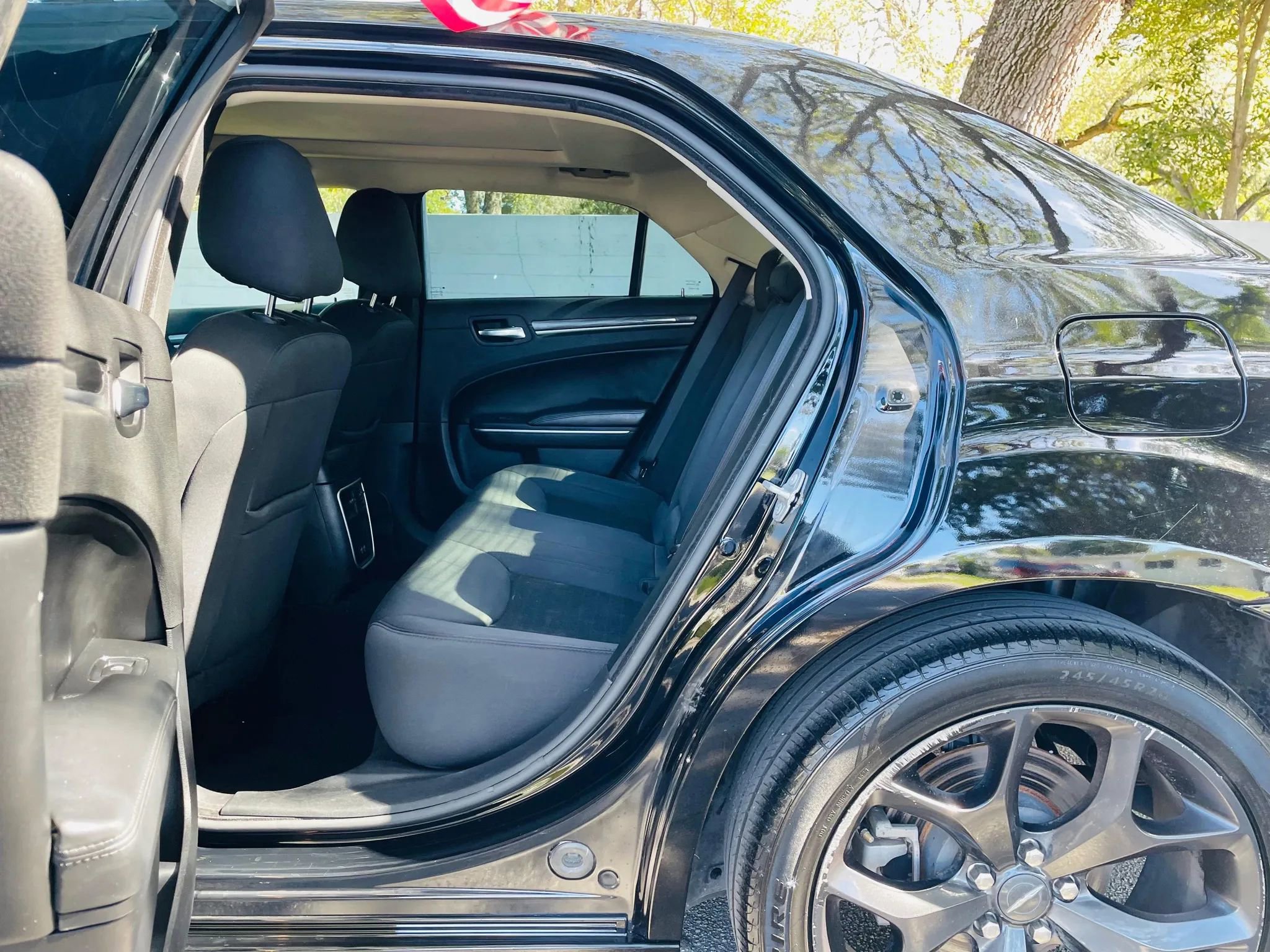 Used 2023 Chrysler 300 Touring L w/ Popular Equipment Group image 10