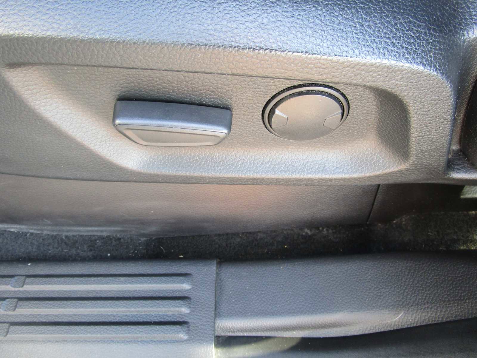 Used 2019 Ford Ranger XLT w/ Equipment Group 302A Luxury image 15