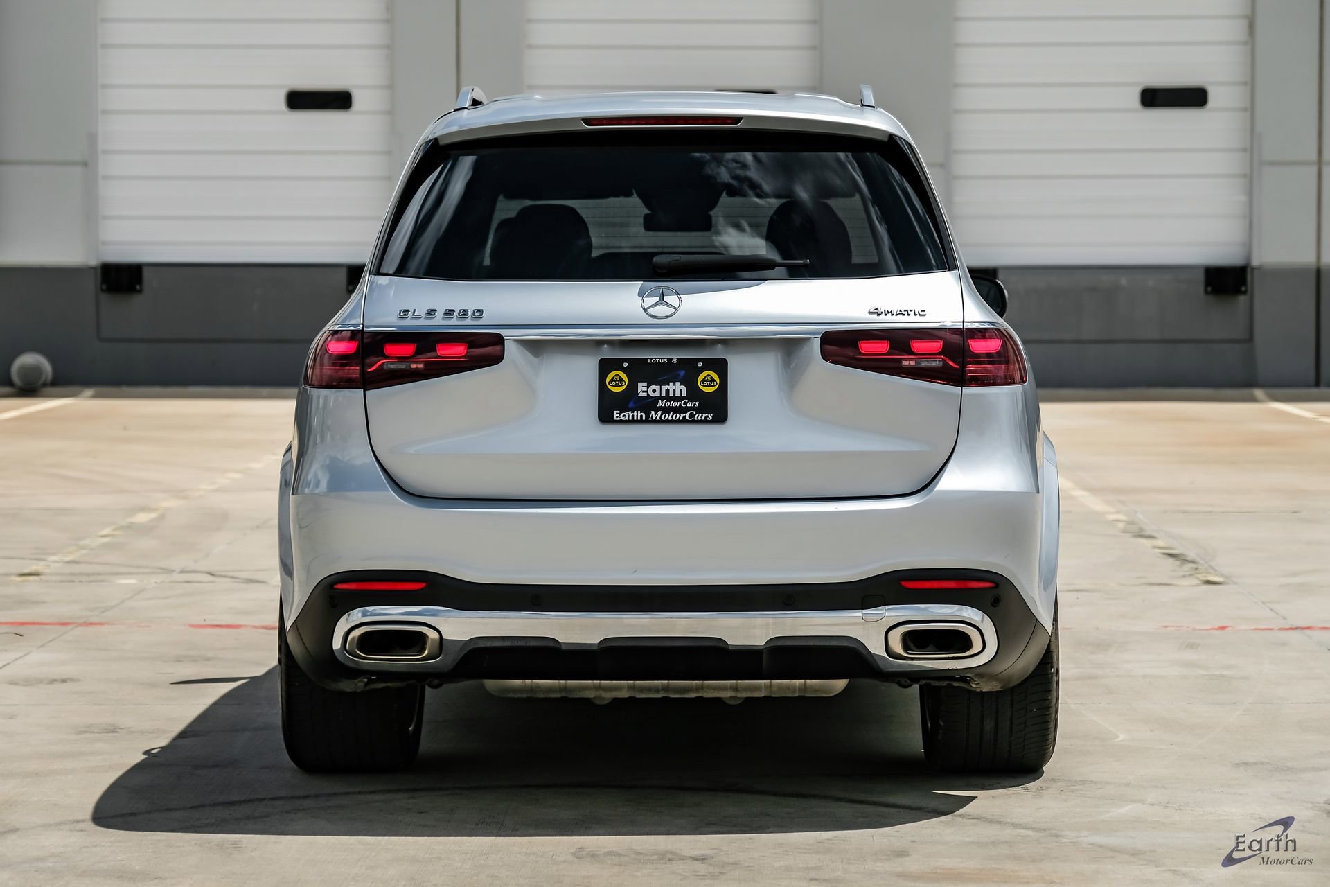 Used 2025 Mercedes-Benz GLS 580 4MATIC image 12