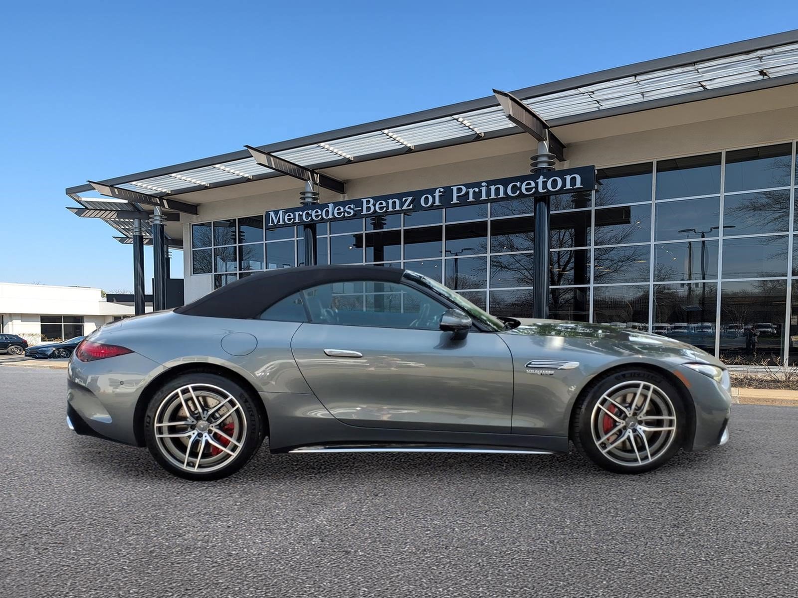 Certified 2022 Mercedes-Benz SL 55 AMG 4MATIC image 2