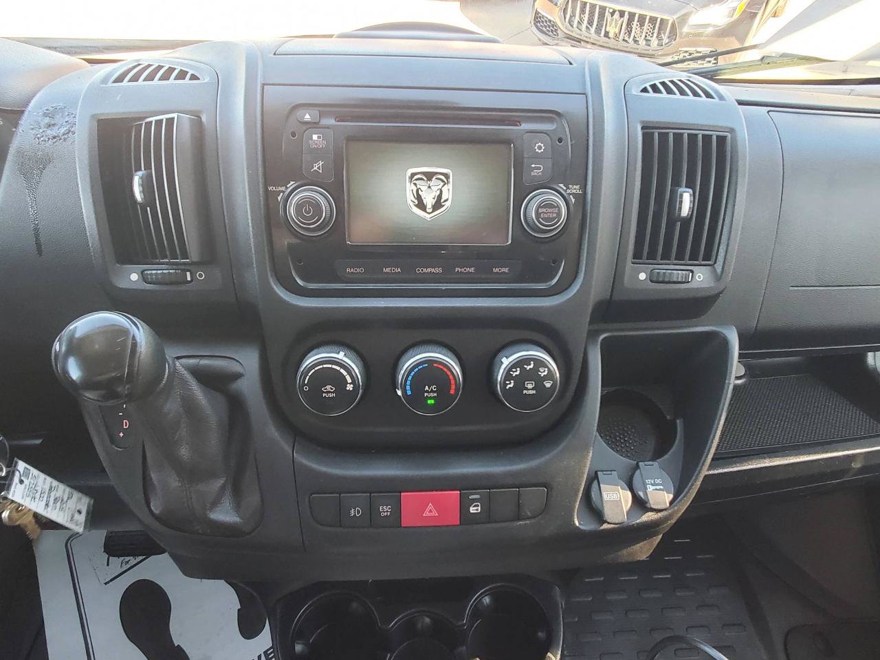 Used 2015 RAM ProMaster 1500 w/ Interior Convenience Group FWD image 11