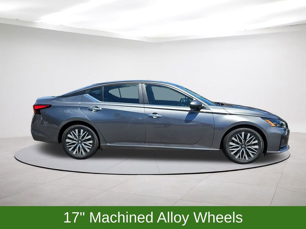 Used 2023 Nissan Altima 2.5 SV FWD image 8