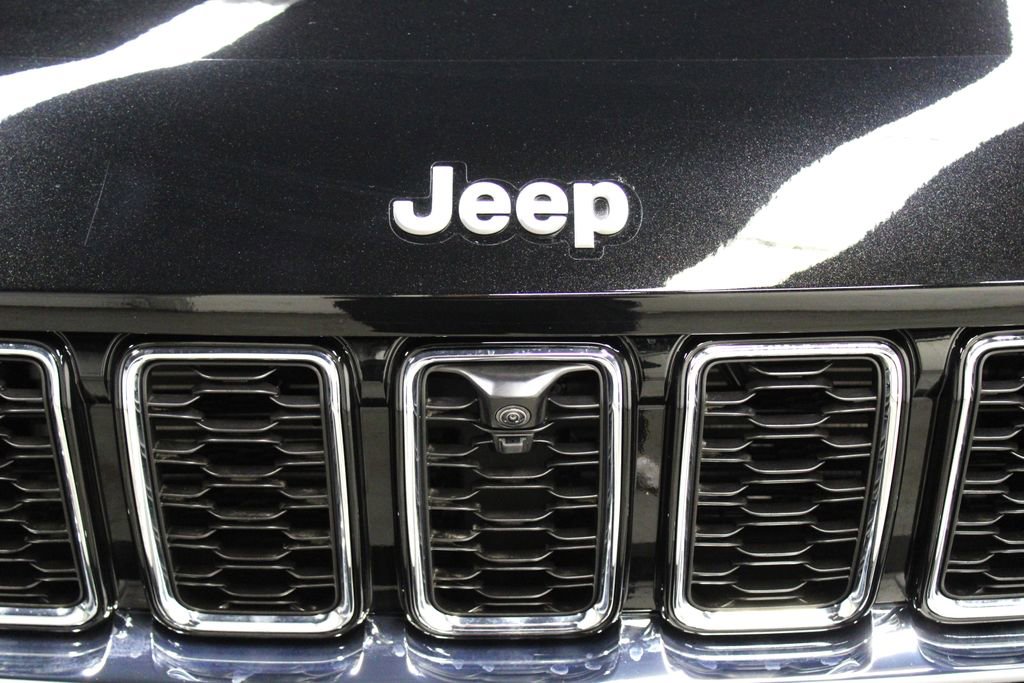 New 2025 Jeep Grand Cherokee Limited w/ Luxury Tech Group II image 36