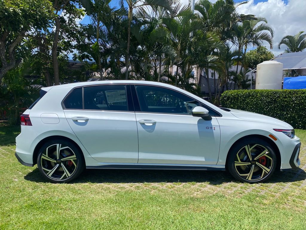 New 2026 Volkswagen GTI SE FWD image 8