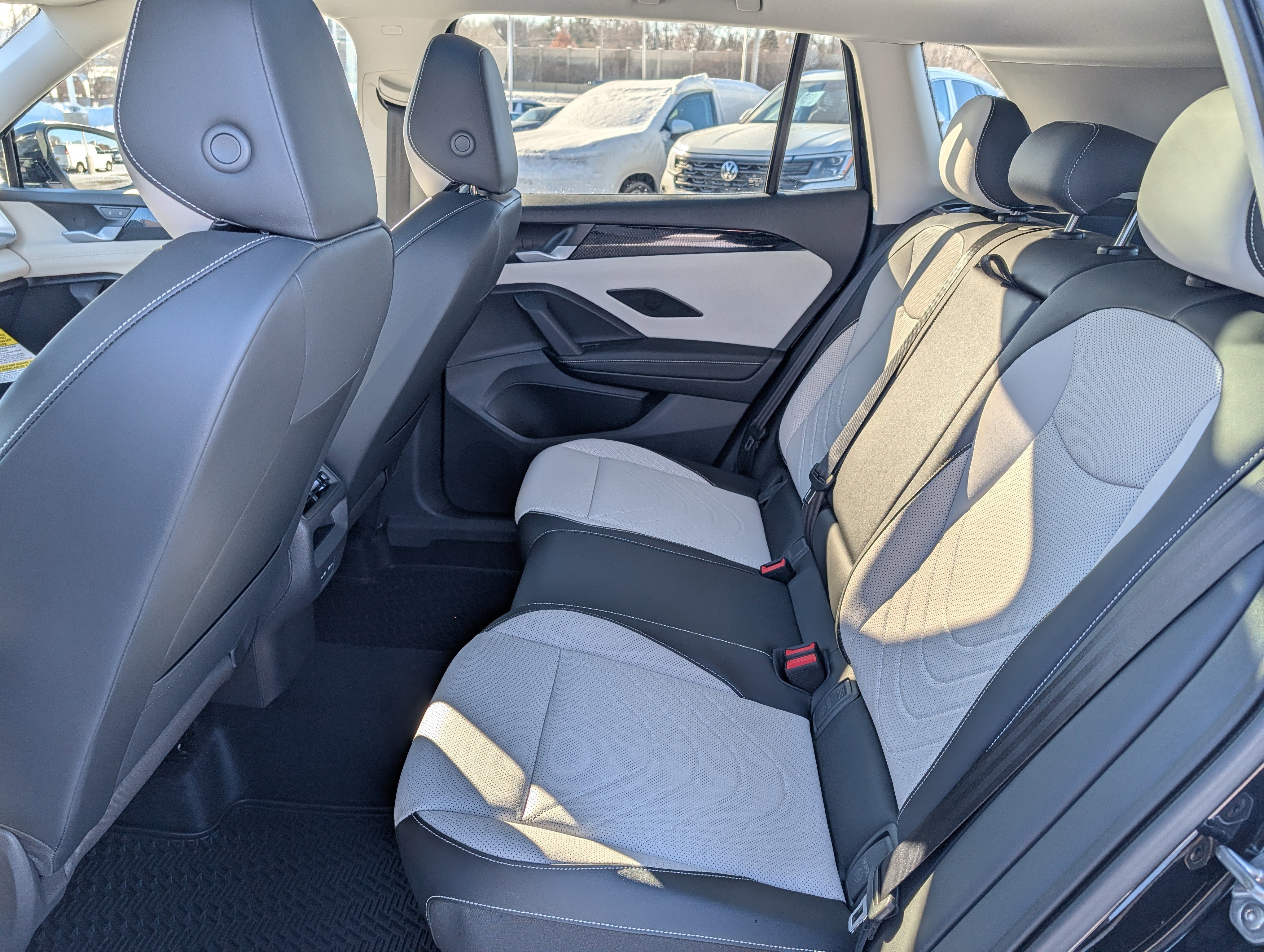 New 2026 Volkswagen Tiguan SE image 5