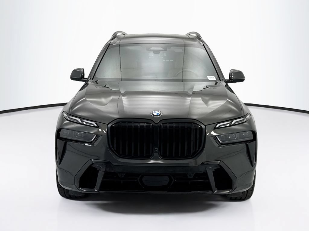 Used 2024 BMW X7 xDrive40i w/ M Sport Package AWD/4WD image 2
