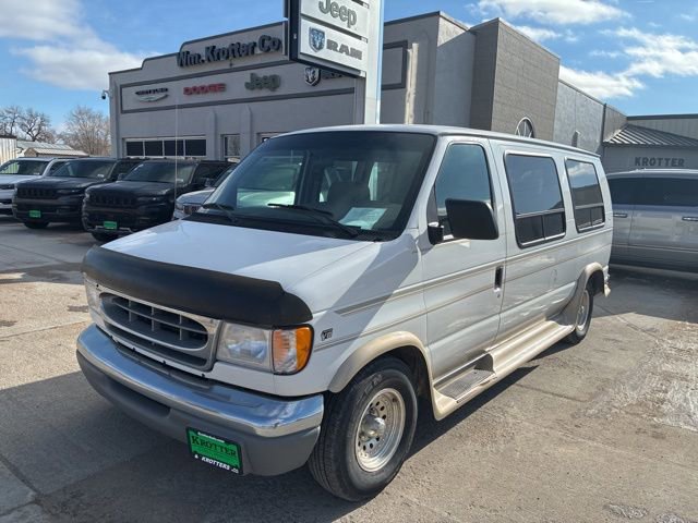 Used 1999 Ford E-150 and Econoline 150 image 2