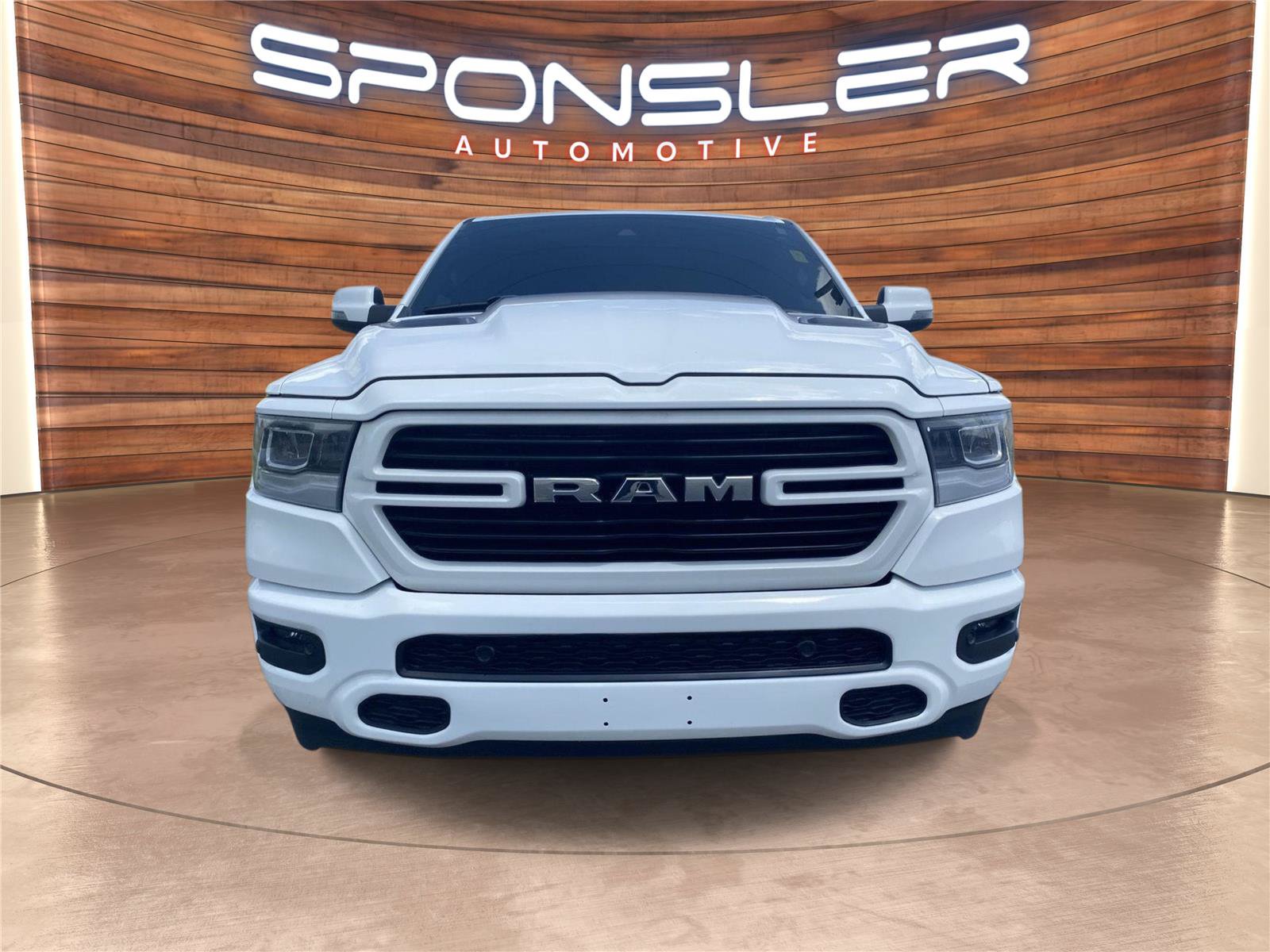 Used 2023 RAM 1500 Laramie AWD/4WD image 10