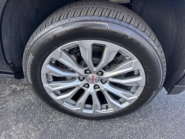 Certified 2023 GMC Yukon XL Denali AWD/4WD image 35