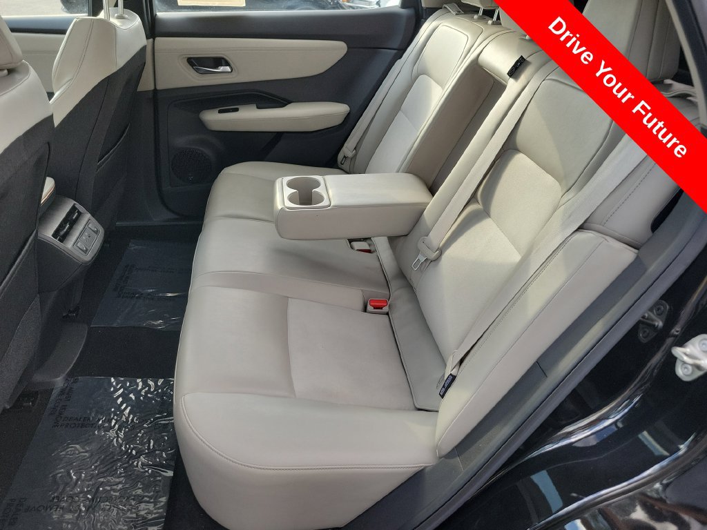 Used 2024 Nissan Ariya FWD image 28