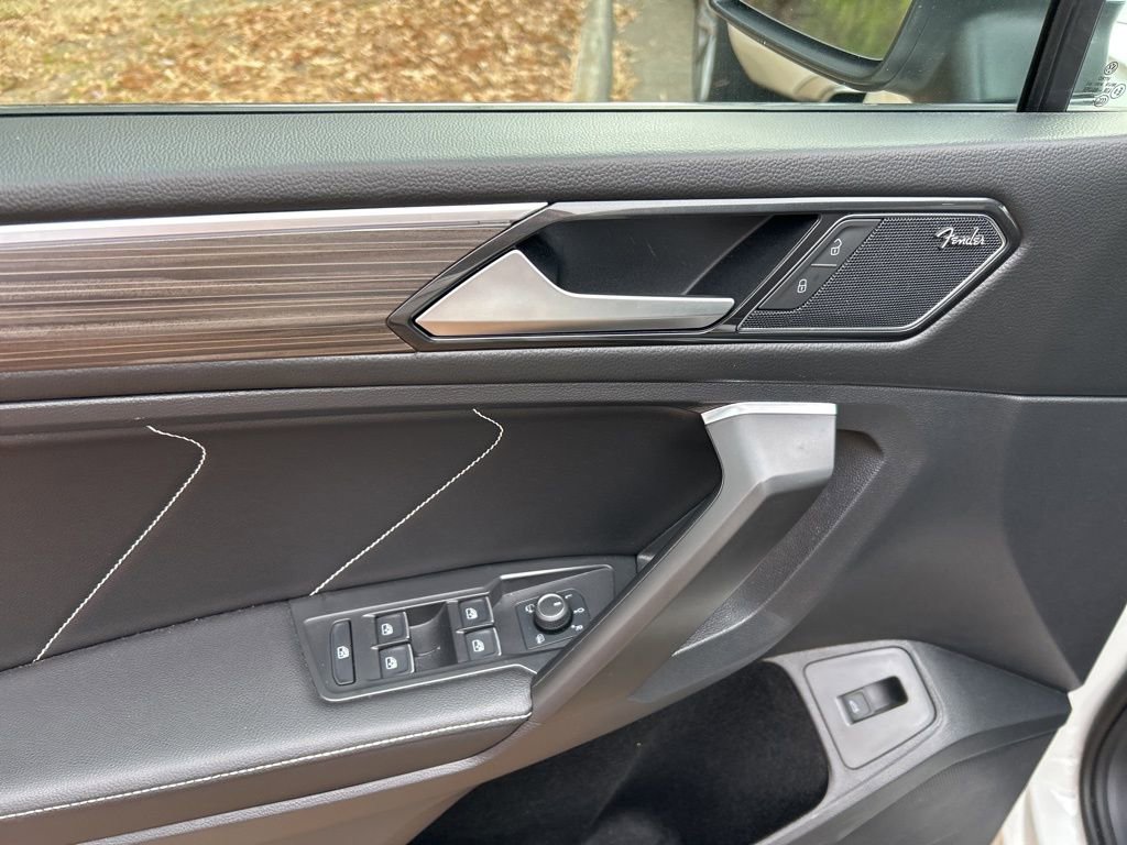 Used 2022 Volkswagen Tiguan SEL R-Line image 23