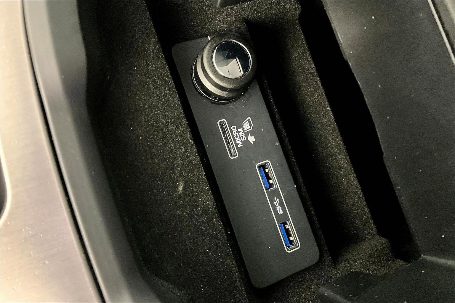 Used 2021 Land Rover Range Rover Sport SE image 17