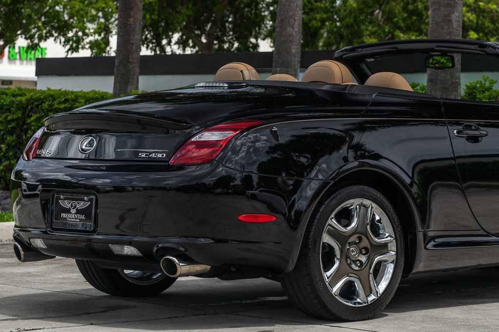 Used 2006 Lexus SC 430 Convertible w/ Preferred Accessory Pkg RWD image 12