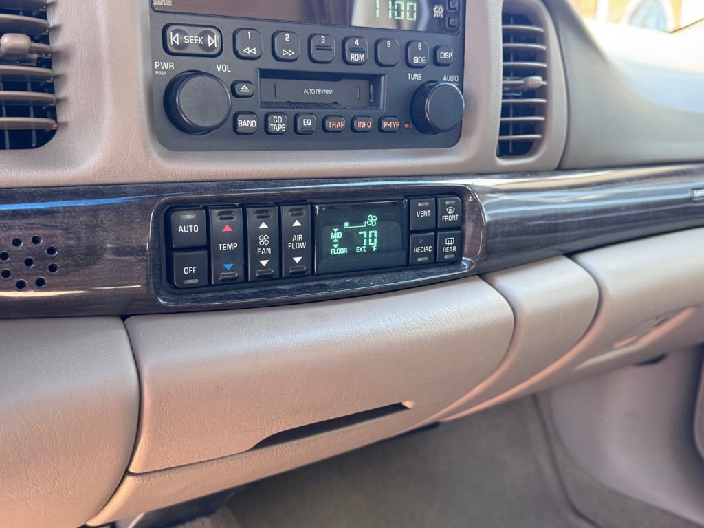 Used 2003 Buick Le Sabre Limited w/ Celebration Edition Package FWD image 17