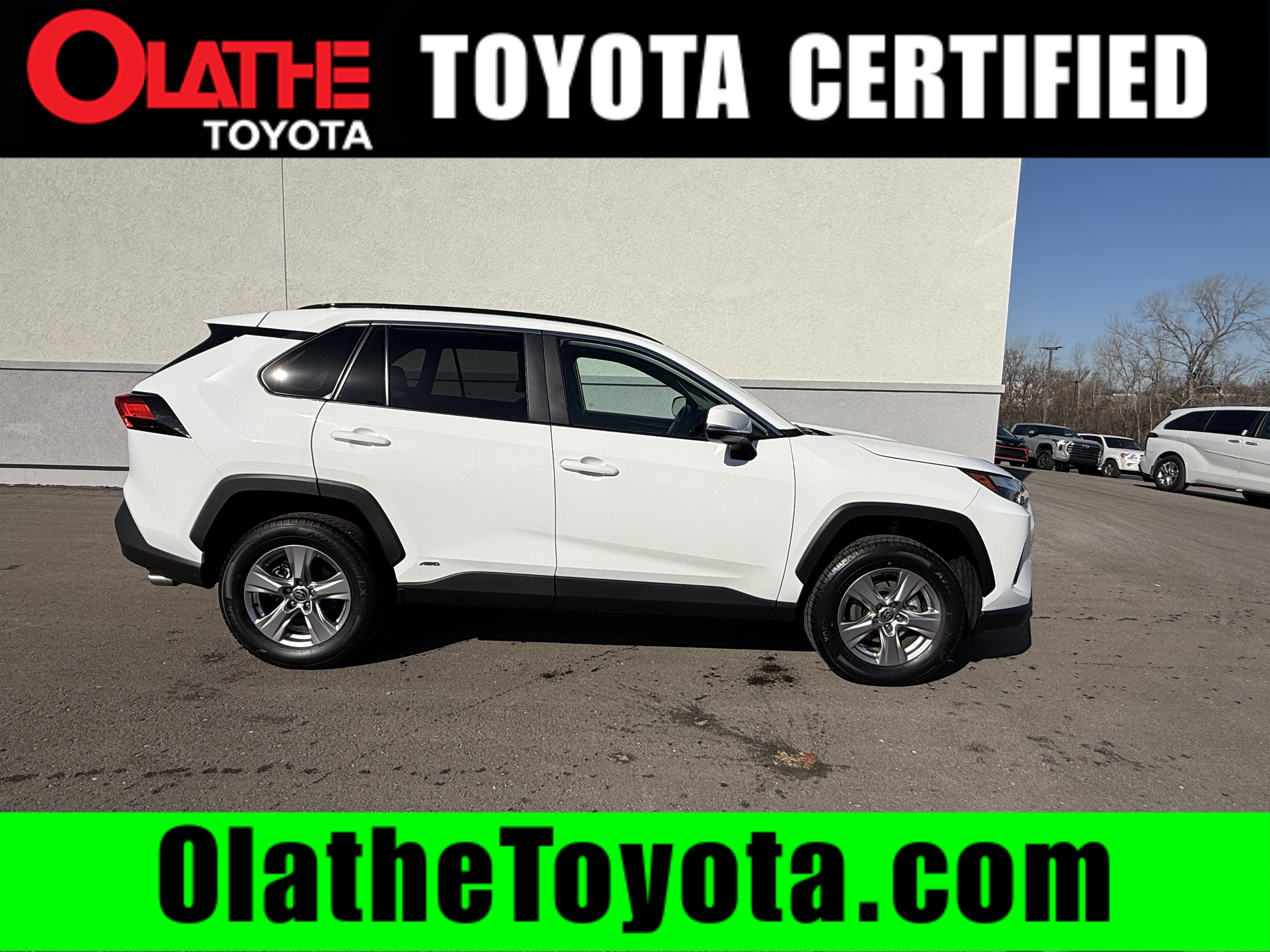 Certified 2025 Toyota RAV4 XLE AWD/4WD image 1