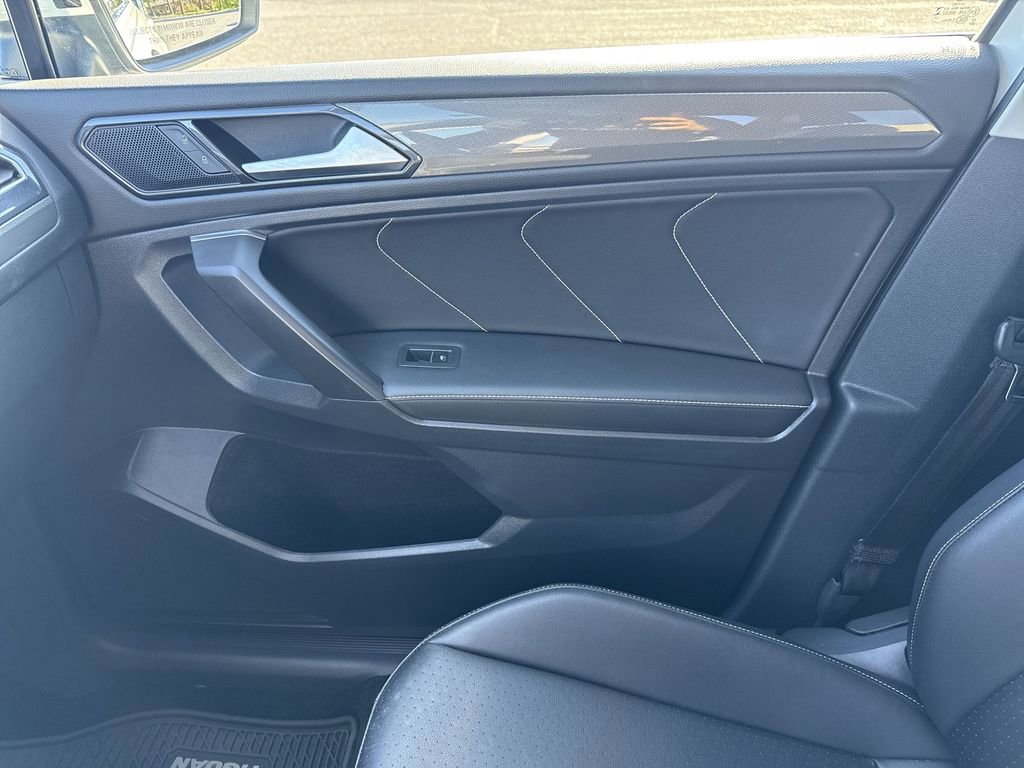 Certified 2023 Volkswagen Tiguan SE image 25