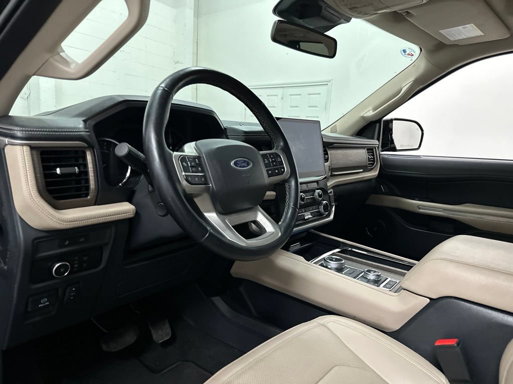 Used 2024 Ford Expedition Max Limited AWD/4WD image 31