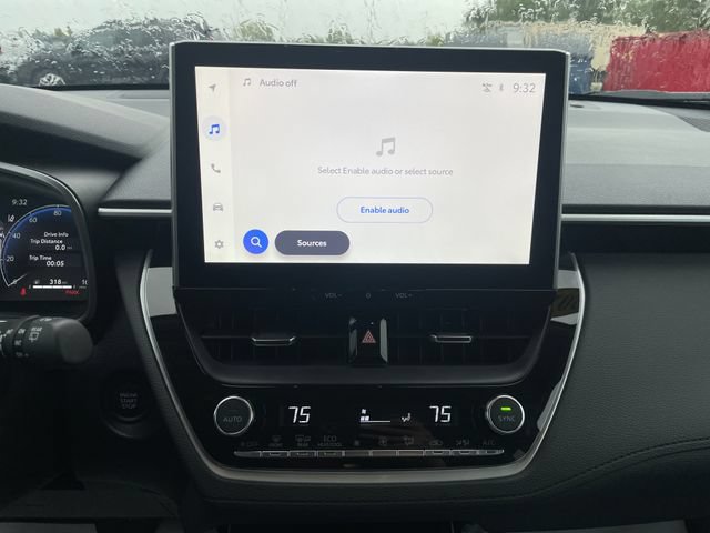 Used 2026 Toyota Corolla Cross XLE AWD/4WD image 27