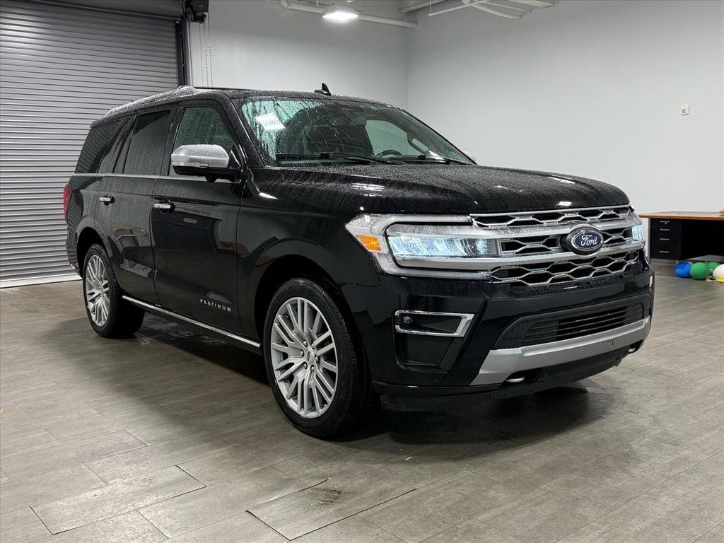 Certified 2022 Ford Expedition Platinum image 2