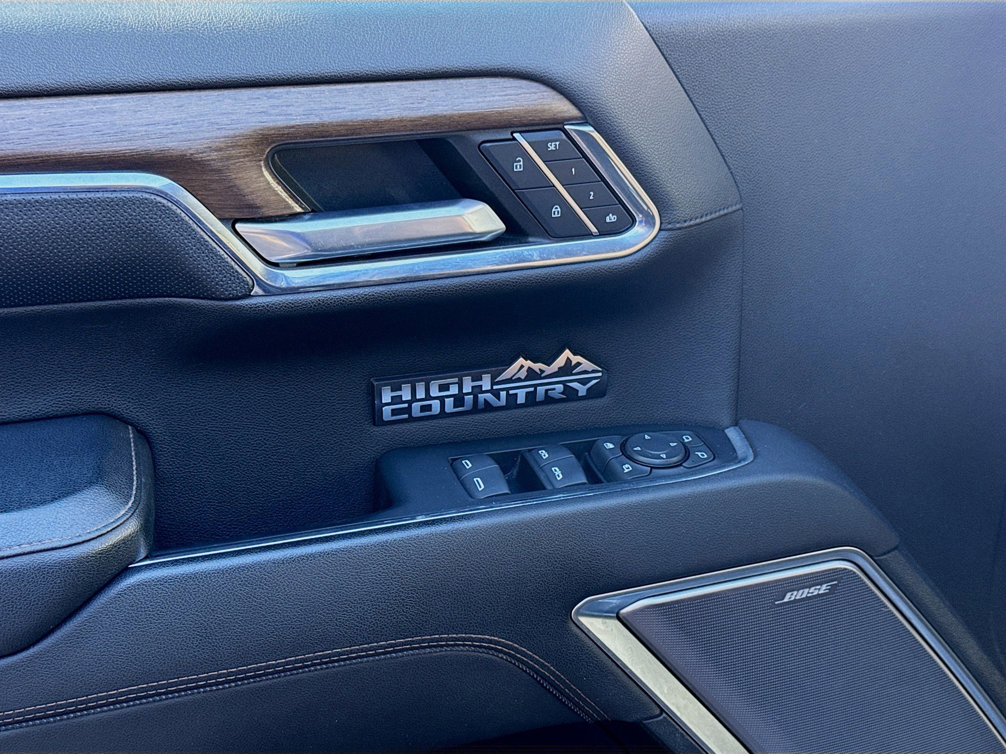 Used 2023 Chevrolet Silverado 1500 High Country w/ Z71 Off-Road Package image 15