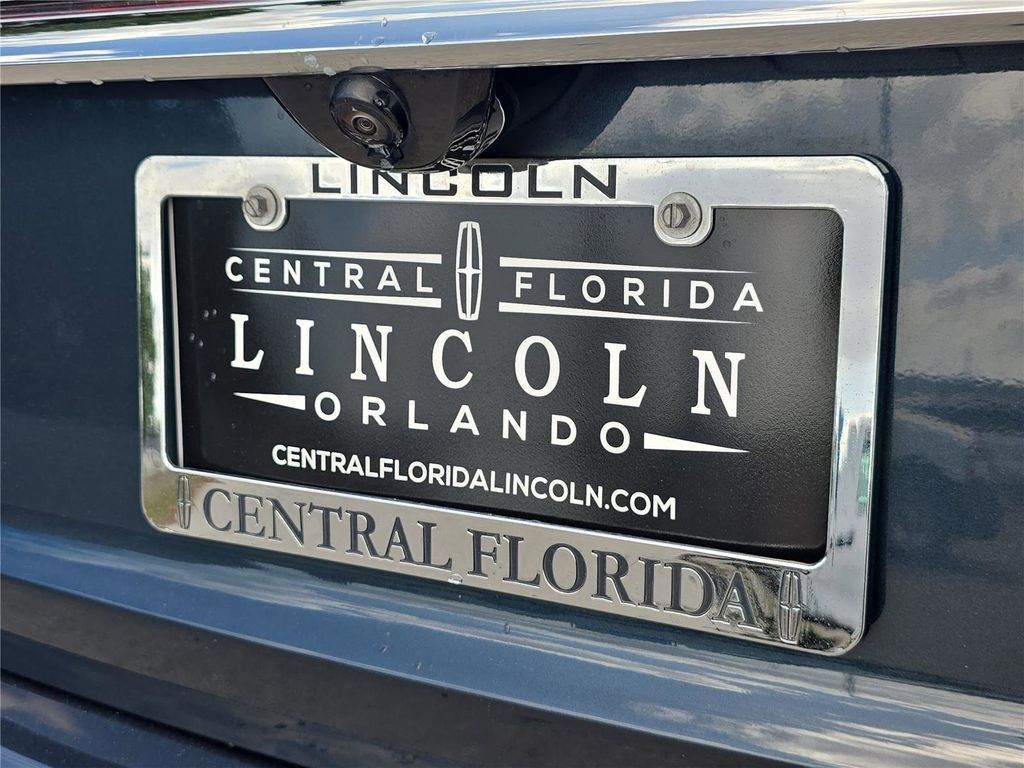 Used 2022 Lincoln Aviator Reserve w/ Equipment Group 201A image 9