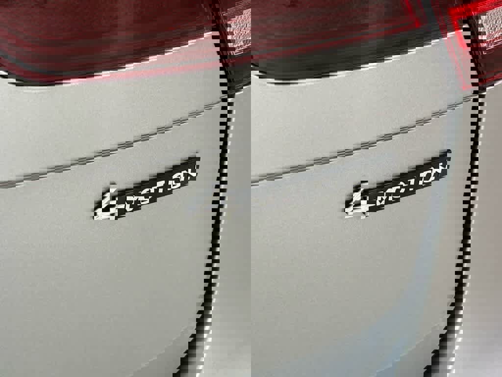 Certified 2024 Volkswagen Tiguan SE w/ Panoramic Sunroof Package image 22