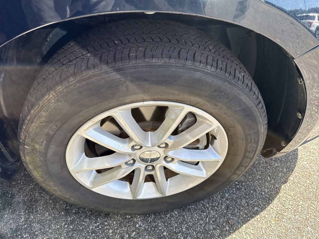 Used 2014 Dodge Journey SXT image 25