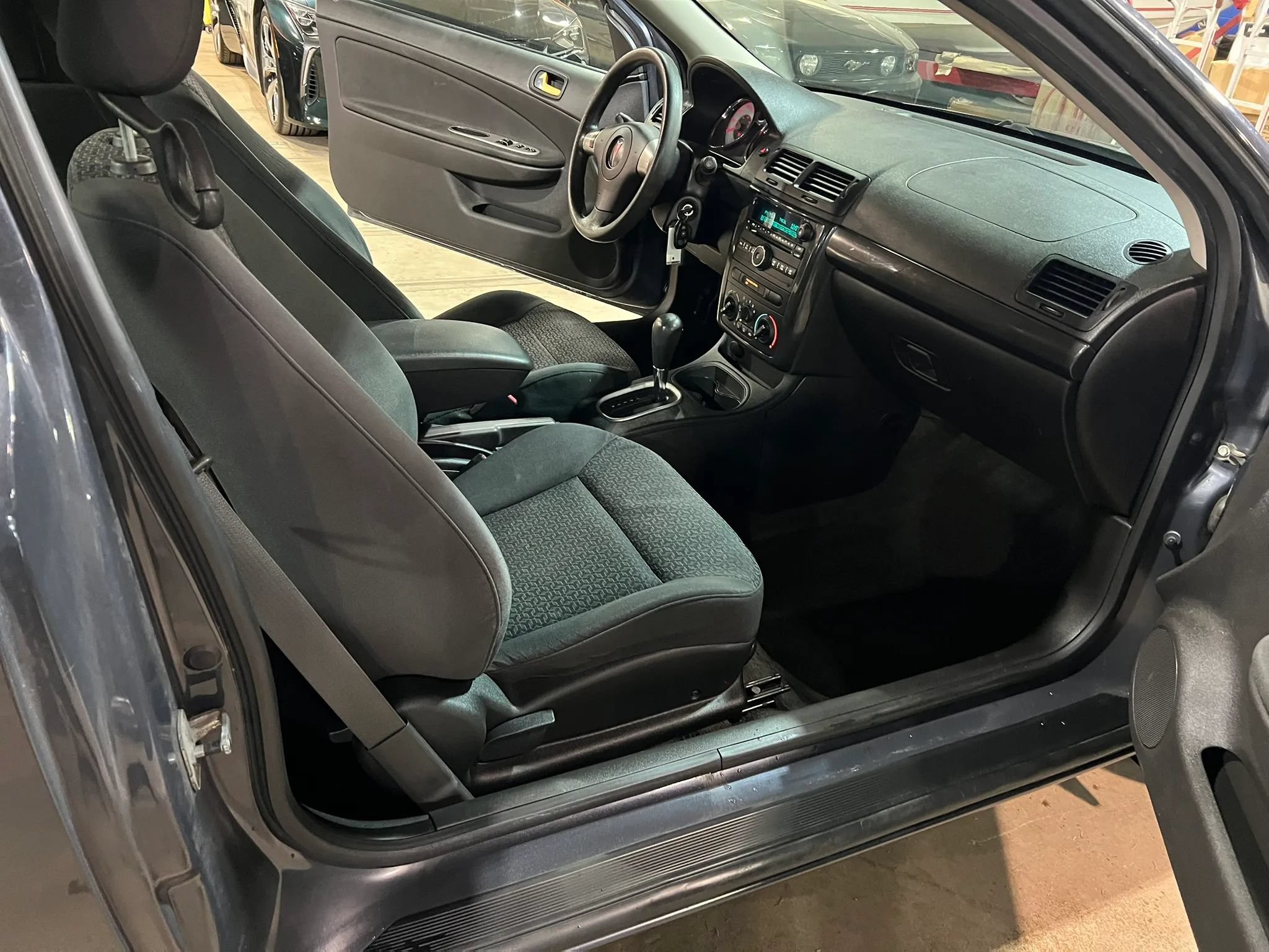 Used 2008 Pontiac G5 FWD image 14
