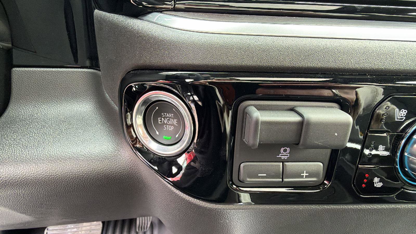 New 2026 GMC Sierra 1500 SLT w/ SLT Premium Plus Package image 16