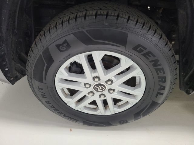 Used 2023 Toyota Tundra SR5 w/ SR5 Premium Package AWD/4WD image 40
