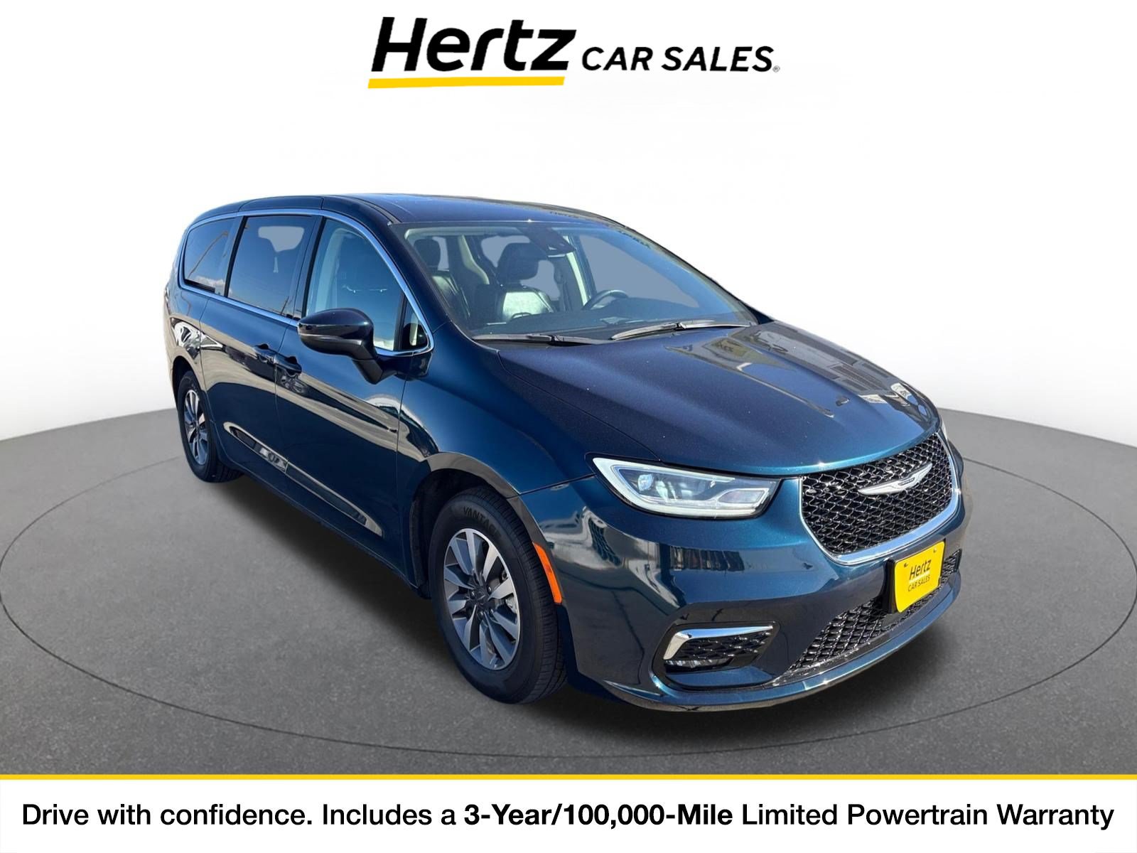 Used 2023 Chrysler Pacifica Touring-L FWD image 1