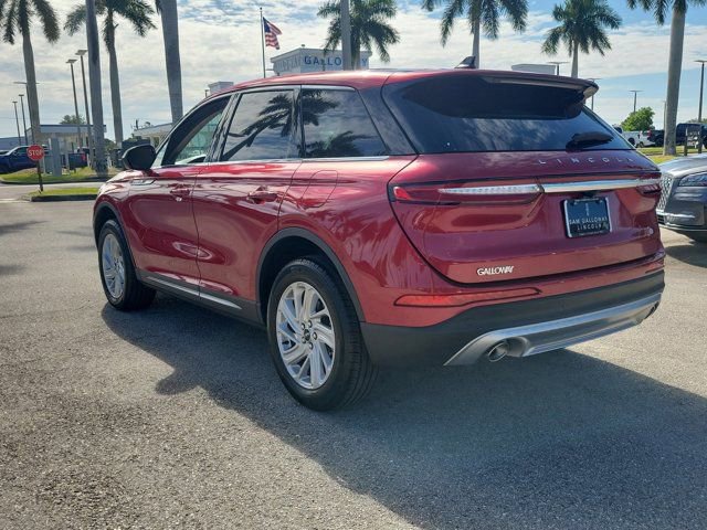 Certified 2025 Lincoln Corsair FWD image 4