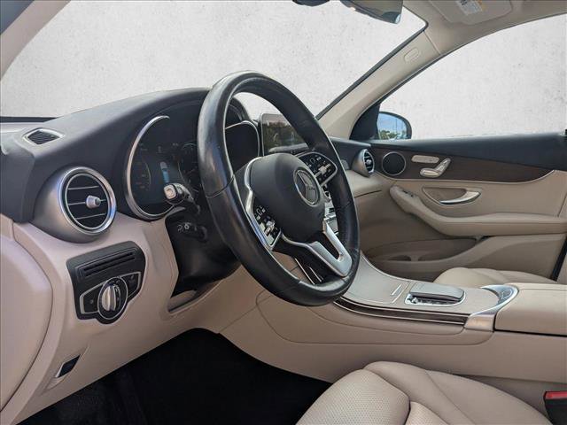 Used 2021 Mercedes-Benz GLC 300 4MATIC image 11