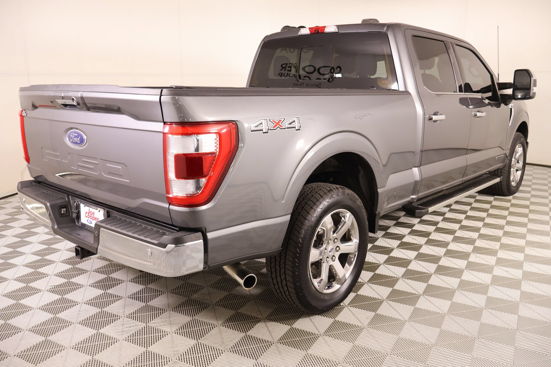 Used 2022 Ford F150 Lariat w/ Max Trailer Tow Package AWD/4WD image 22