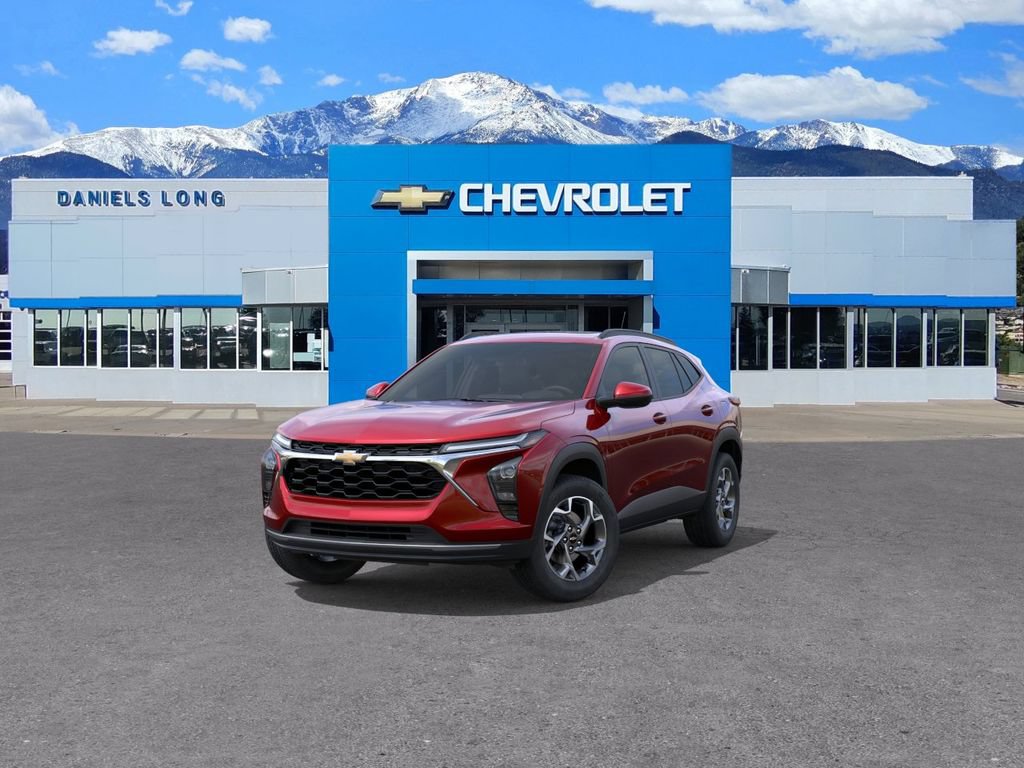 New 2026 Chevrolet Trax LT w/ Sunroof Package FWD image 8