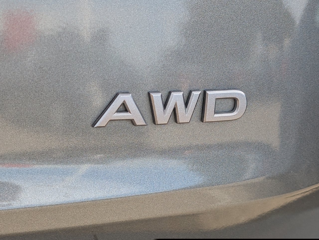 Used 2024 Nissan Rogue S AWD/4WD image 8