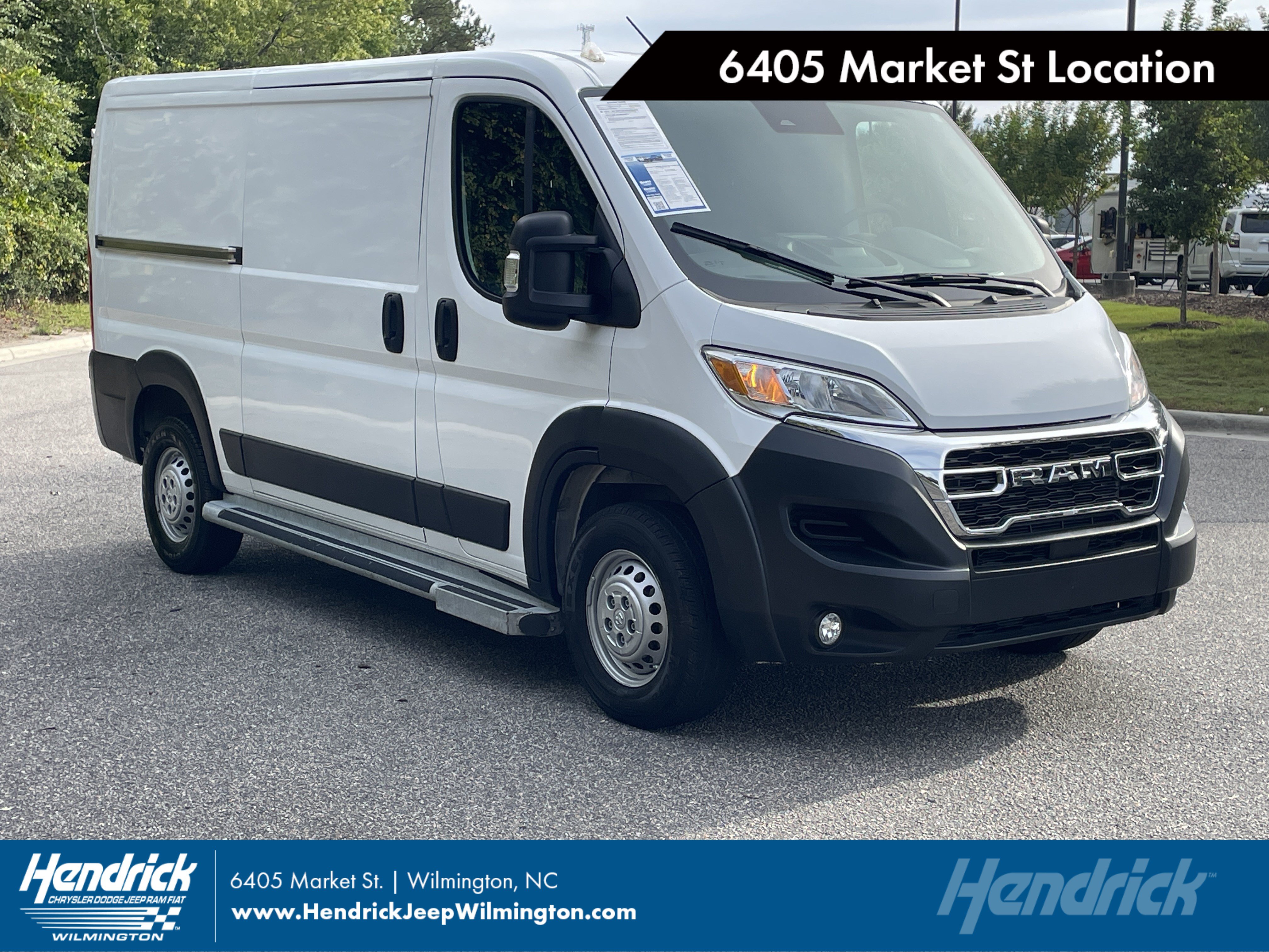 Used 2025 RAM ProMaster 2500 w/ U-Haul Equipment Group FWD image 1