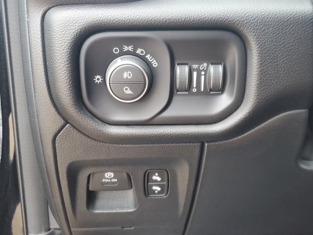 Used 2025 RAM 1500 Laramie AWD/4WD image 20
