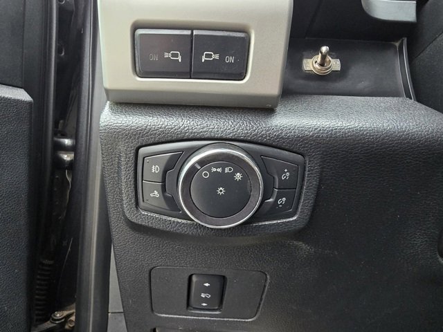 Used 2019 Ford F250 Lariat w/ Lariat Value Package image 22