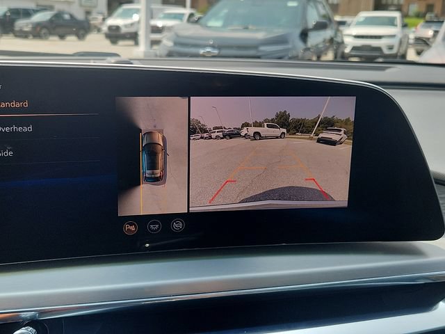 Certified 2023 Cadillac Lyriq AWD image 18